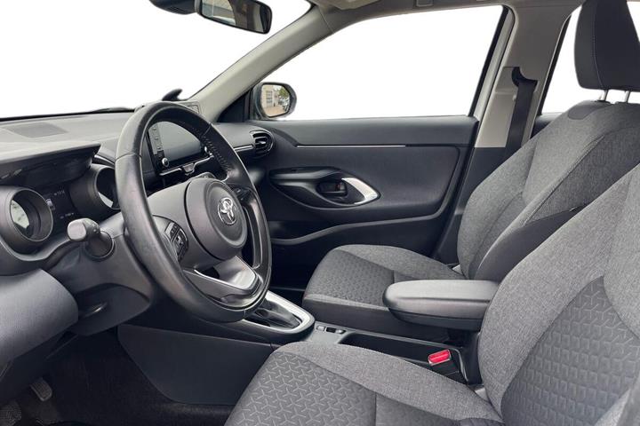 Hvid Toyota Yaris Cross fra 2022