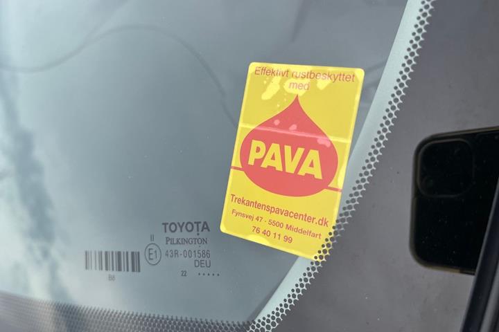 Hvid Toyota Yaris Cross fra 2022