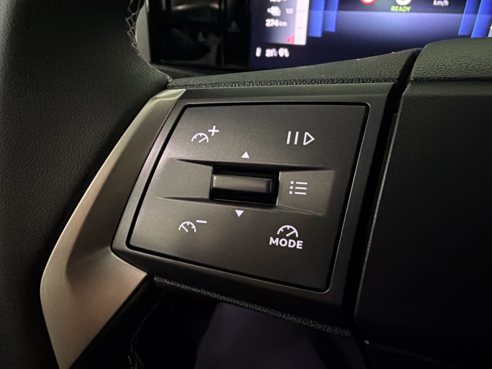 Grå Opel Frontera fra 2025
