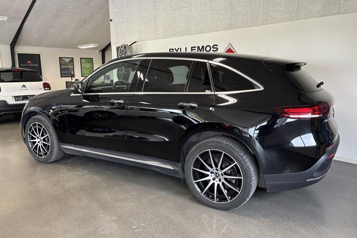 Sort Mercedes EQC400 fra 2021