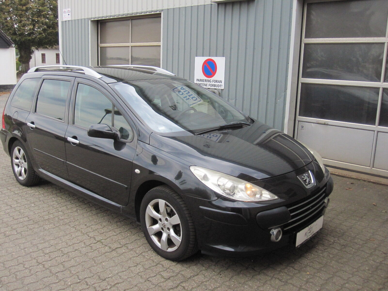 Sort Peugeot 307 fra 2007