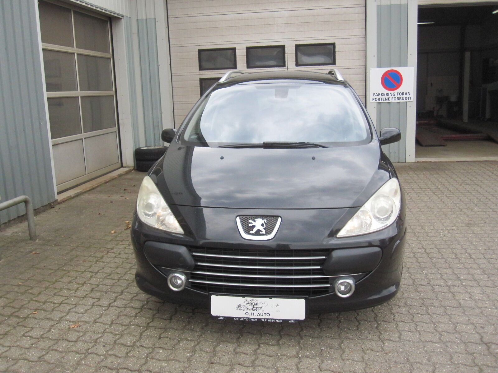 Sort Peugeot 307 fra 2007
