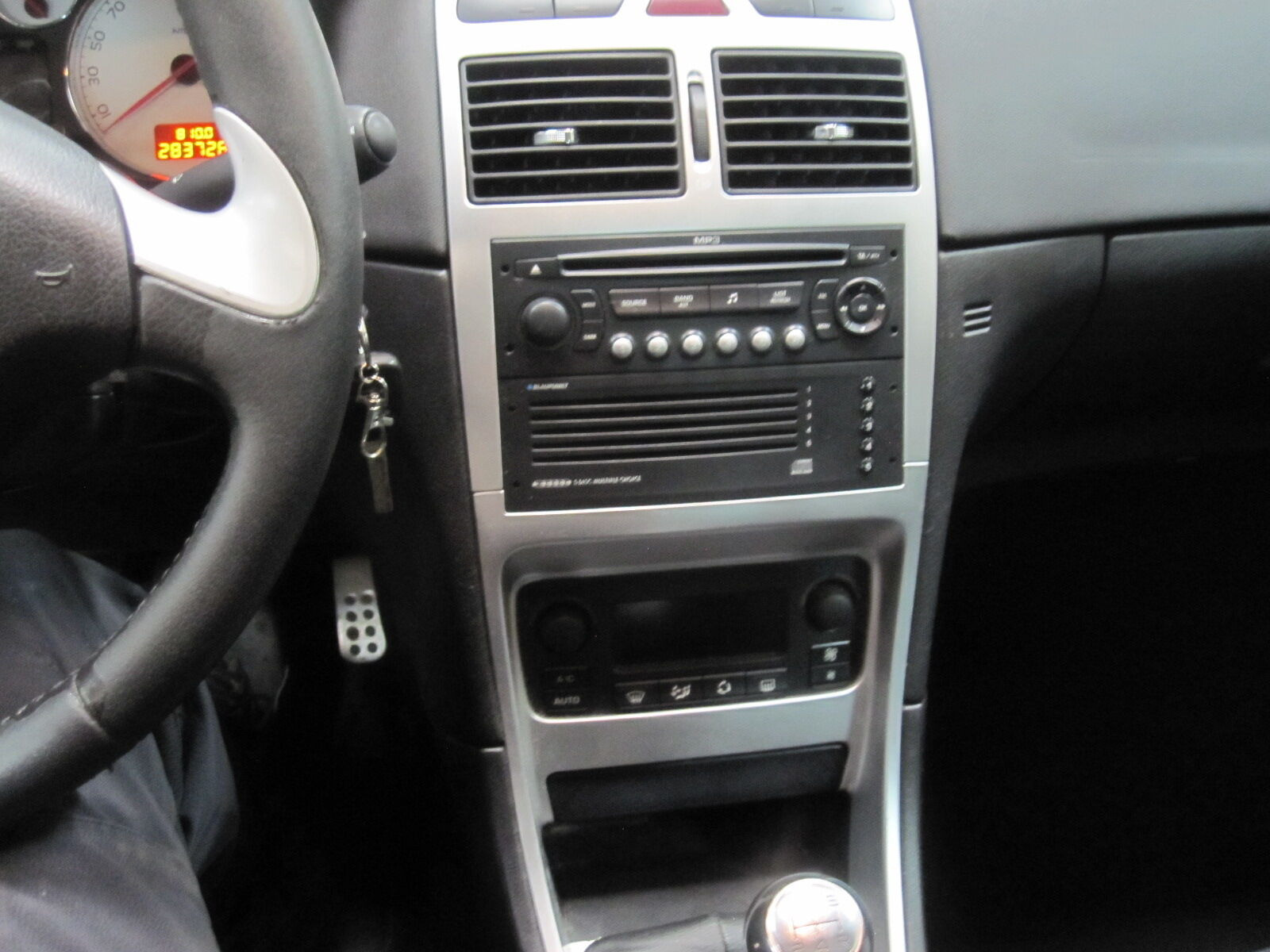 Sort Peugeot 307 fra 2007