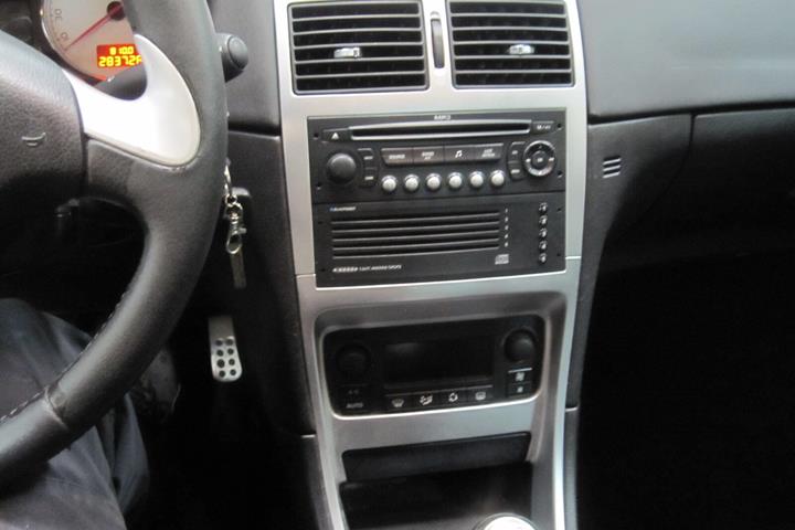 Sort Peugeot 307 fra 2007