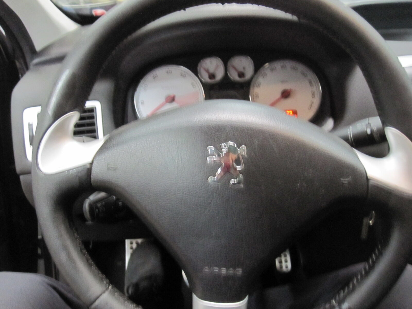 Sort Peugeot 307 fra 2007
