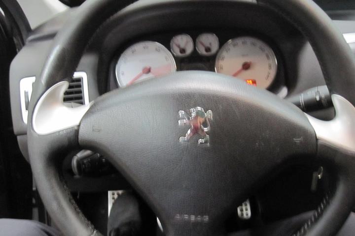 Sort Peugeot 307 fra 2007