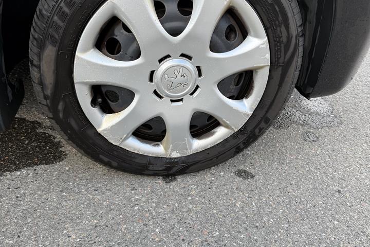 Sort Peugeot 107 fra 2012