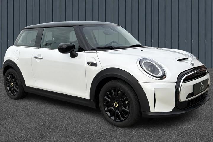 Hvid Mini Cooper SE fra 2023