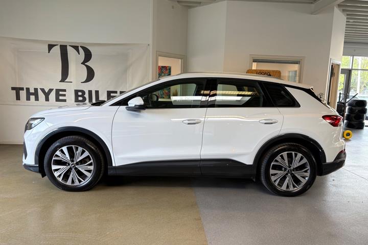 Hvid Audi Q4 e-tron fra 2023