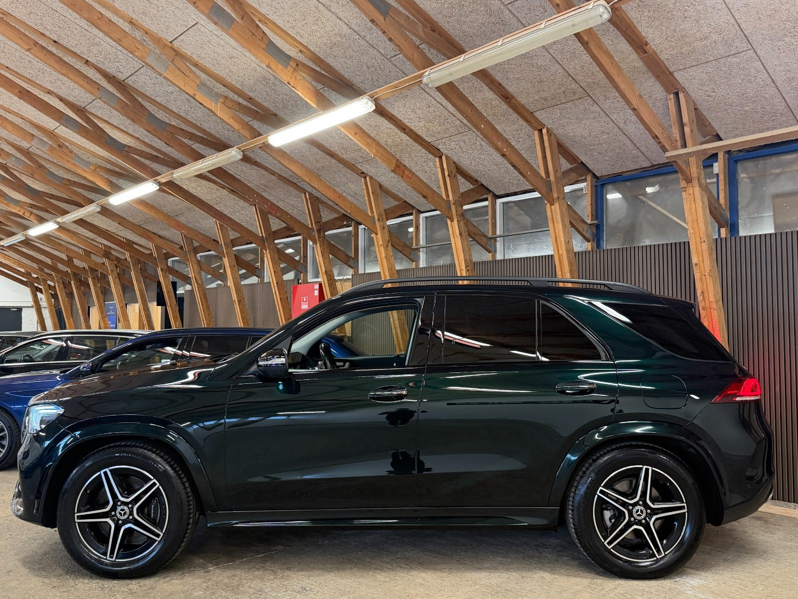 Grøn Mercedes GLE350 de fra 2022