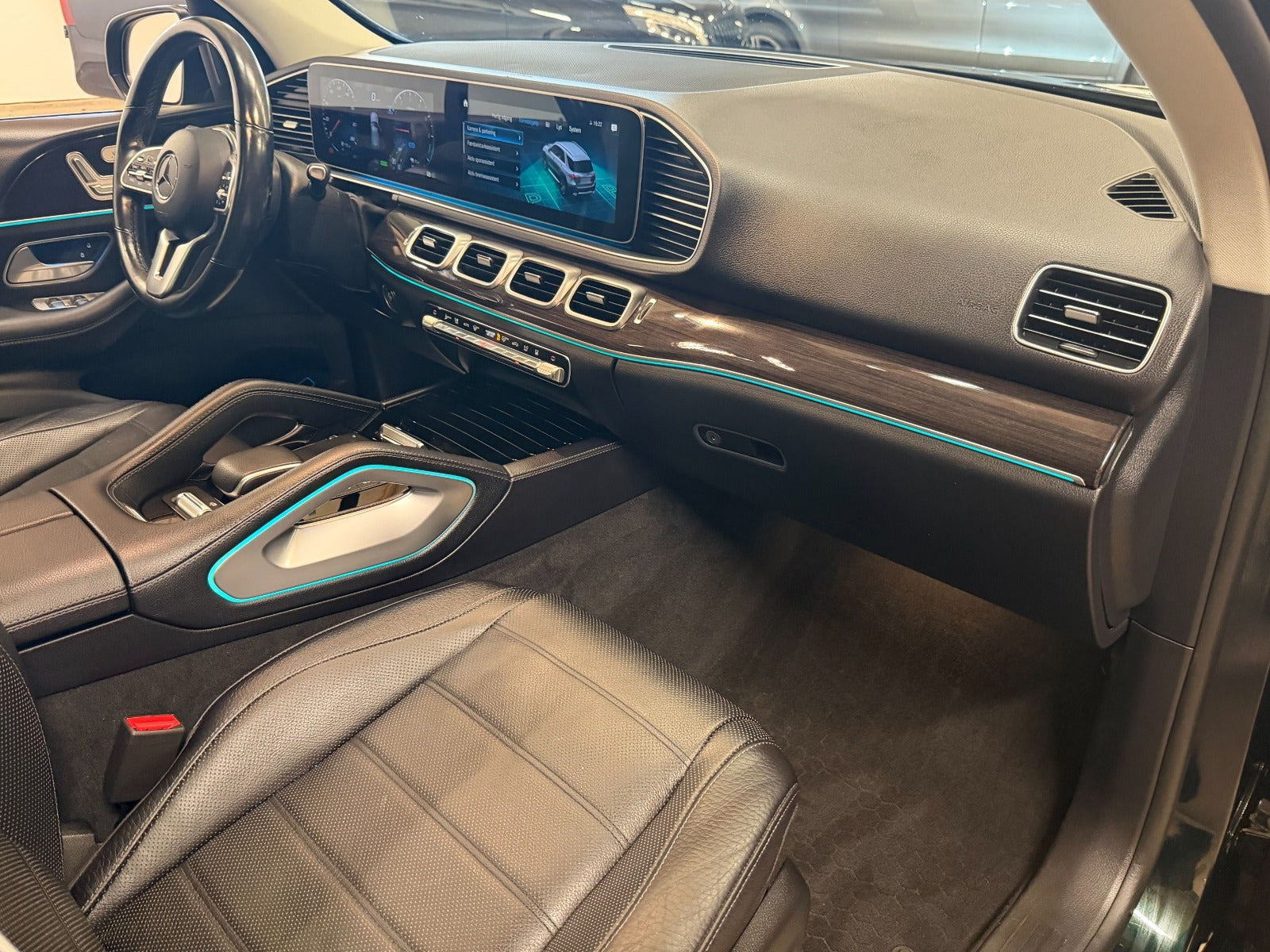 Grøn Mercedes GLE350 de fra 2022