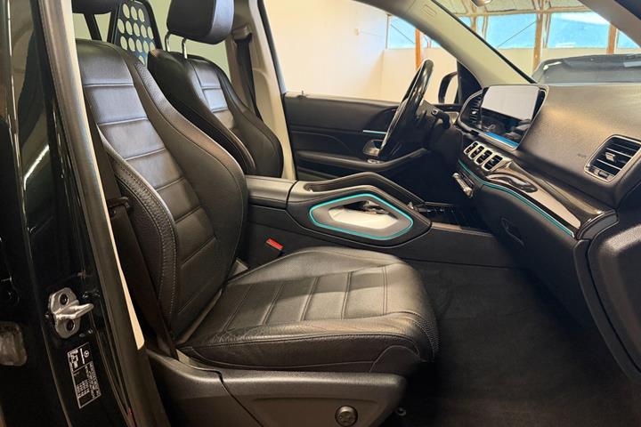 Grøn Mercedes GLE350 de fra 2022