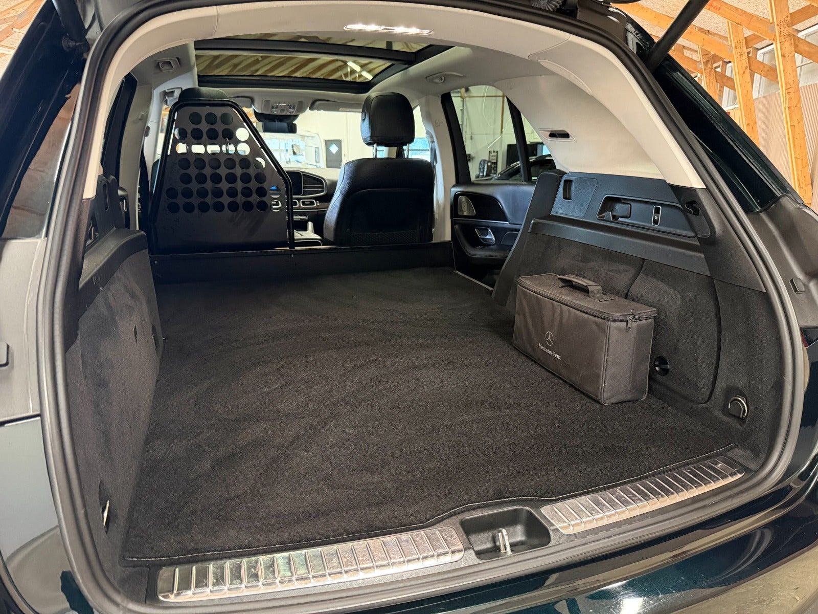 Grøn Mercedes GLE350 de fra 2022