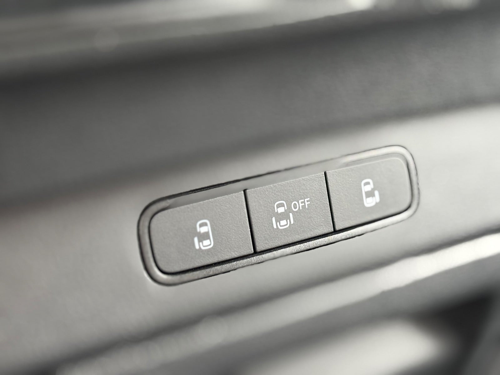Grå VW ID.Buzz fra 2025