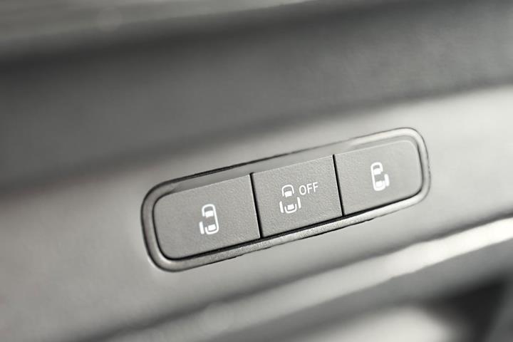 Grå VW ID.Buzz fra 2025