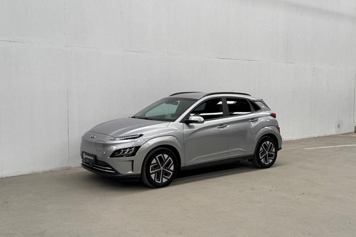 Sølv Hyundai Kona fra 2022