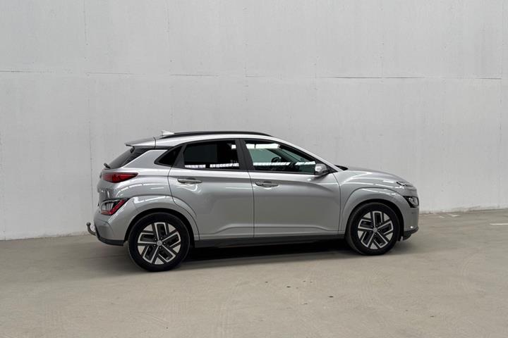 Sølv Hyundai Kona fra 2022