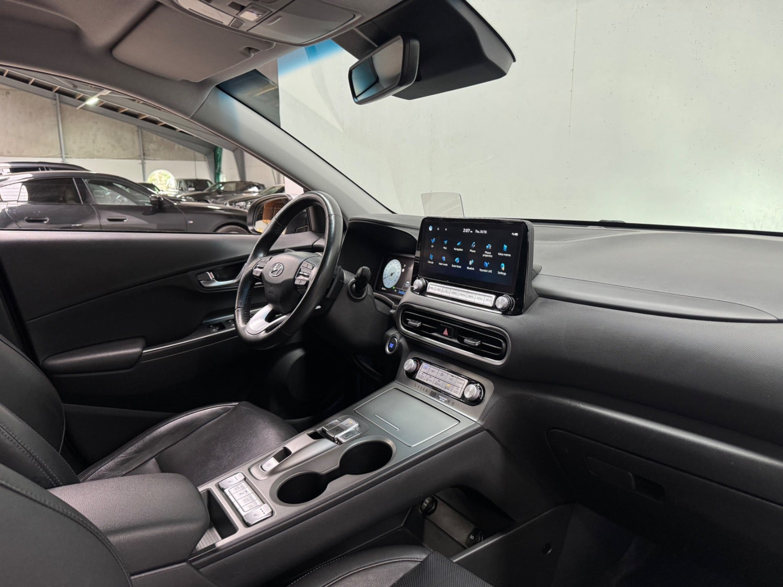 Sølv Hyundai Kona fra 2022