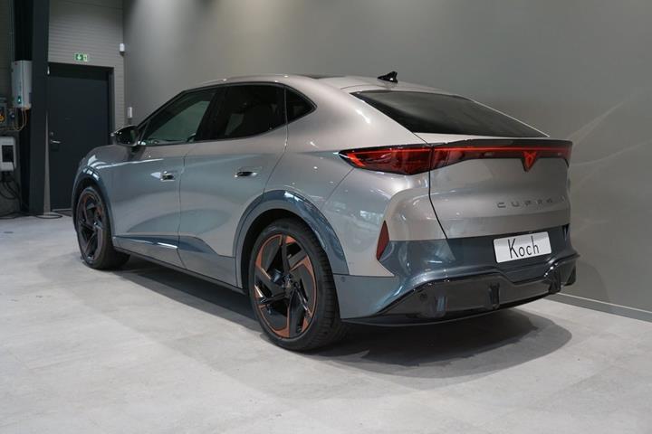 Orange Cupra Tavascan fra 2025