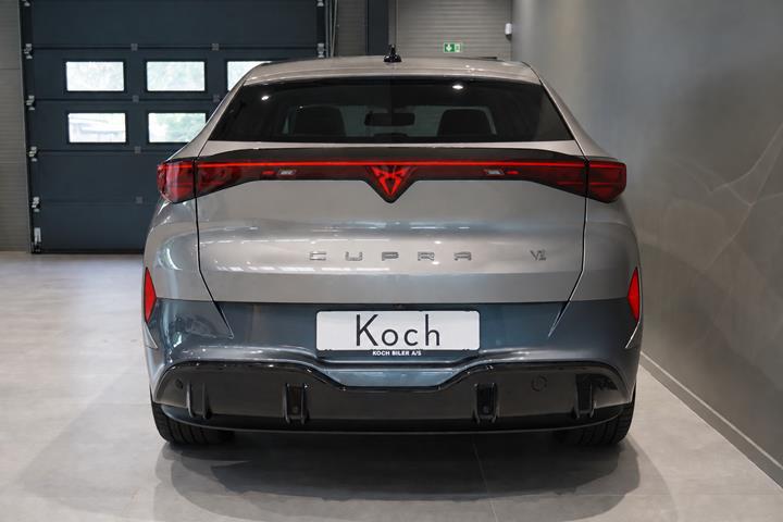 Orange Cupra Tavascan fra 2025
