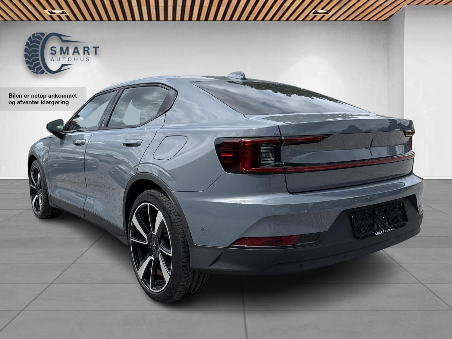Blå Polestar 2 fra 2021