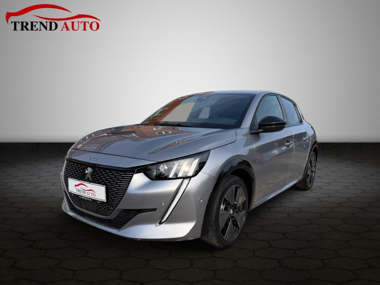 Peugeot e-208 50 GT