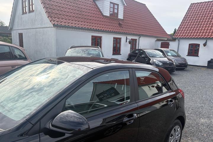 Sort Kia Rio fra 2017