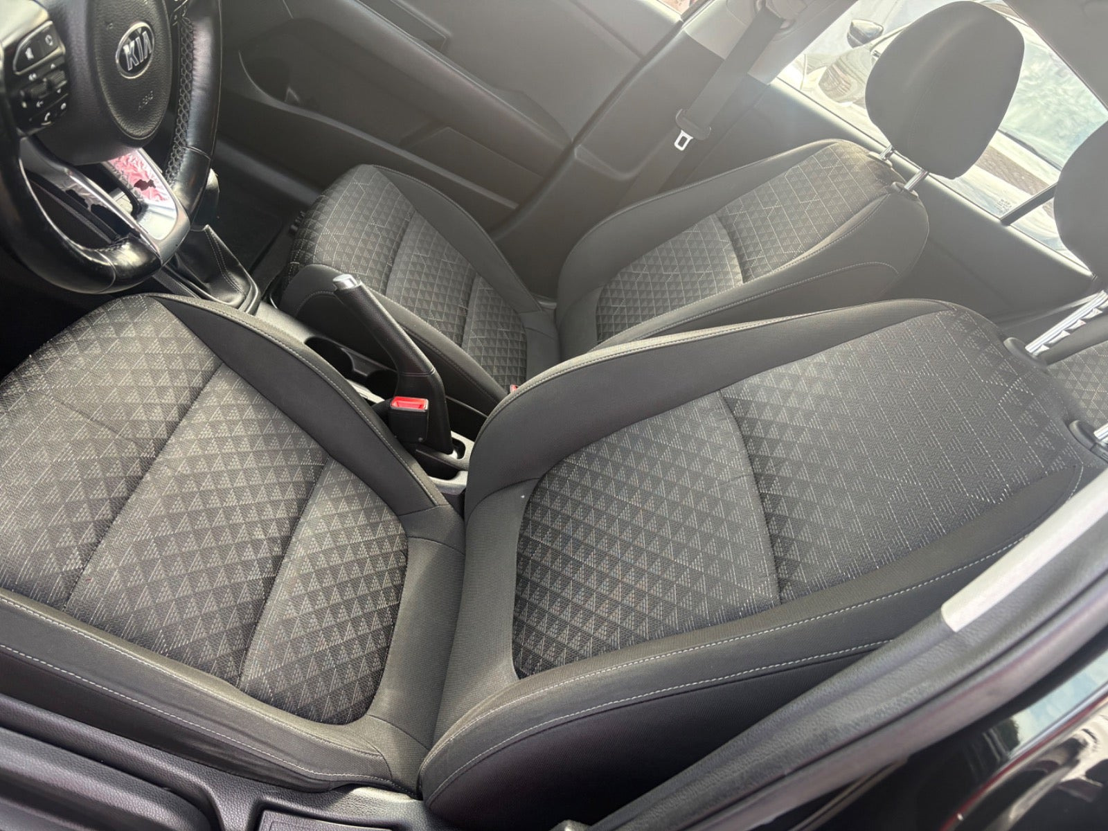 Sort Kia Rio fra 2017