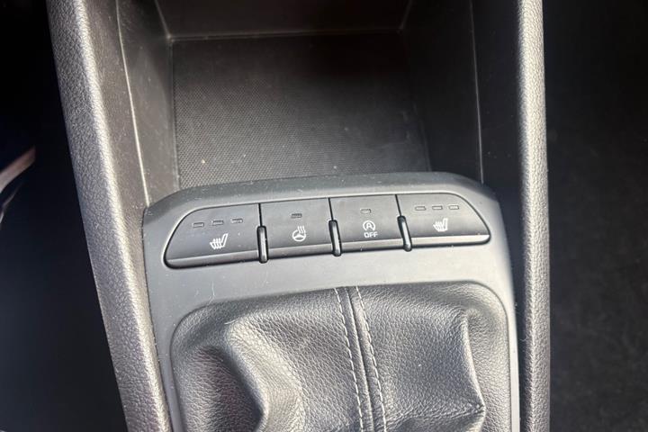 Sort Kia Rio fra 2017
