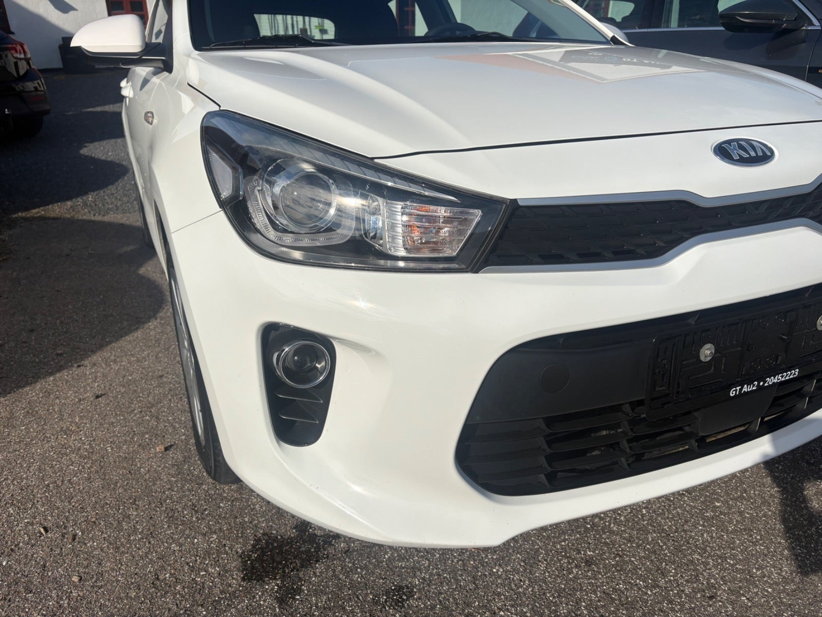 Hvid Kia Rio fra 2017