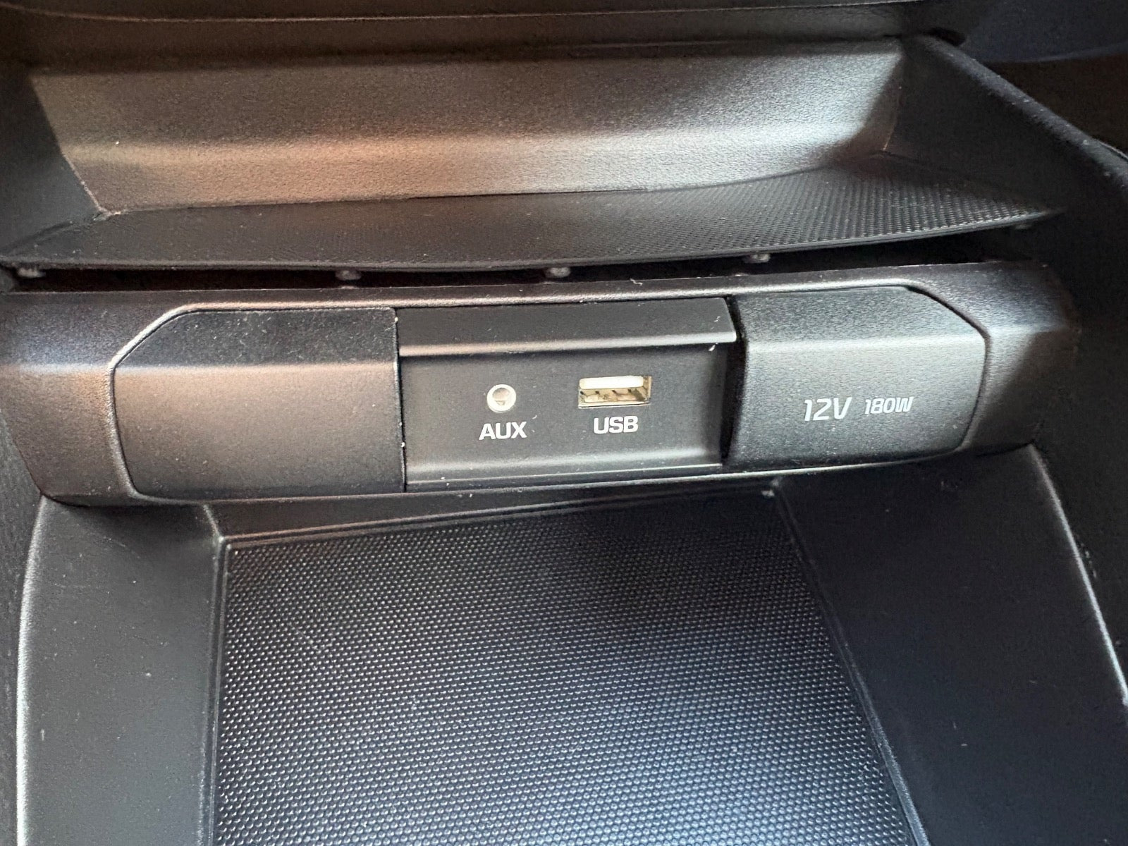 Hvid Kia Rio fra 2017