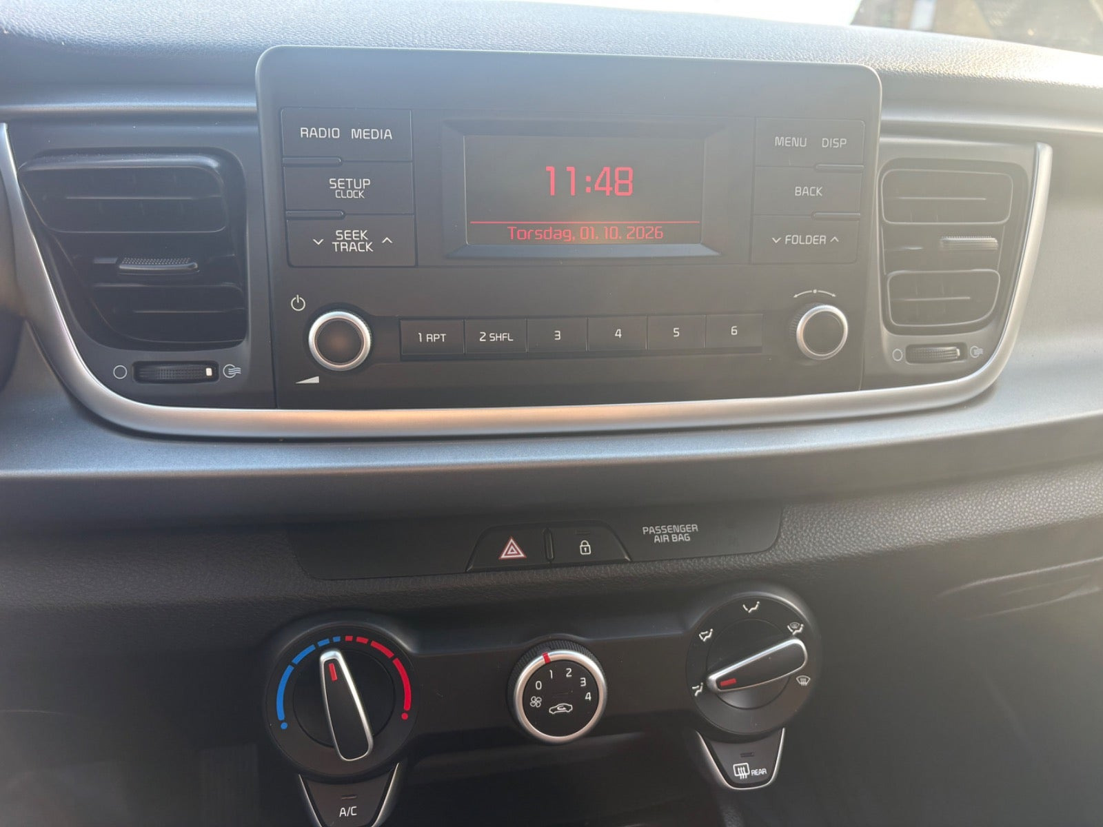 Hvid Kia Rio fra 2017