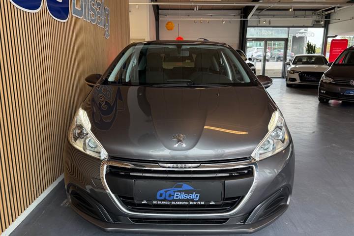 undefined Peugeot 208 fra 2017
