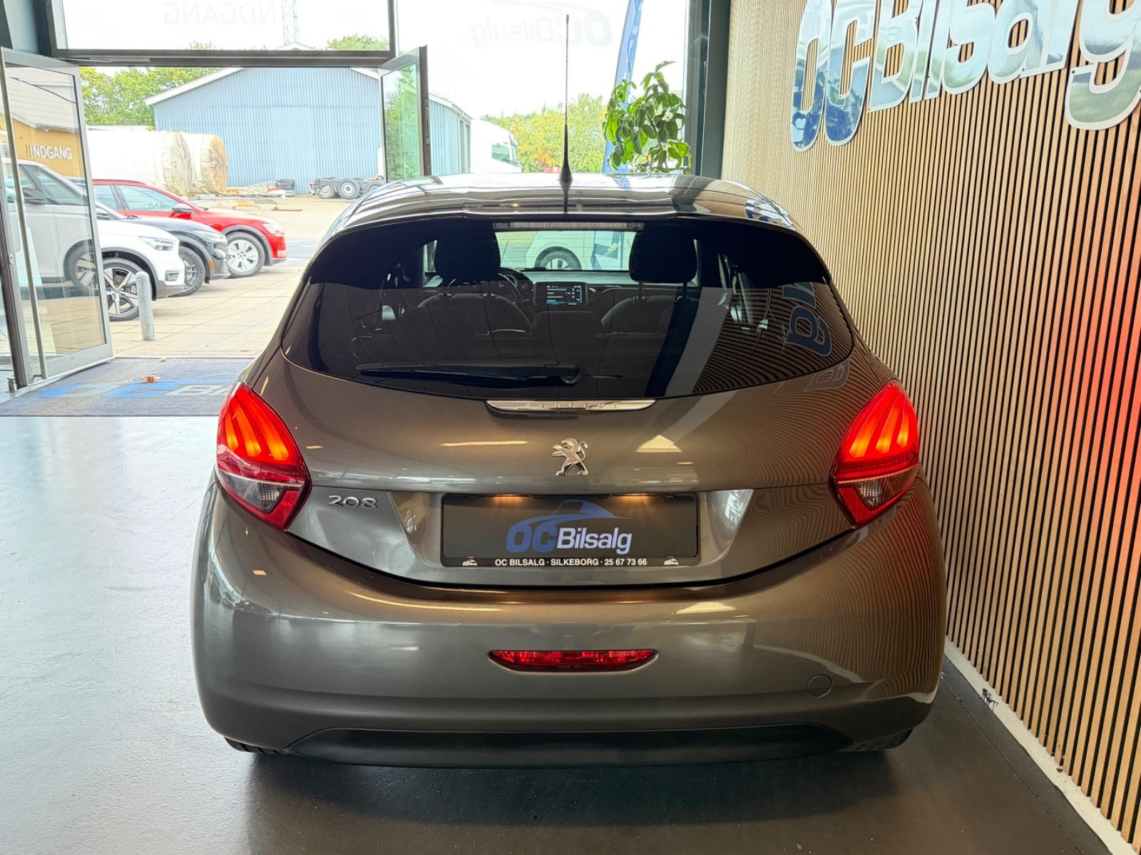 undefined Peugeot 208 fra 2017
