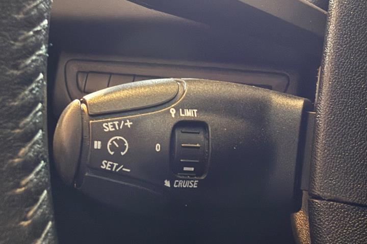 undefined Peugeot 208 fra 2017