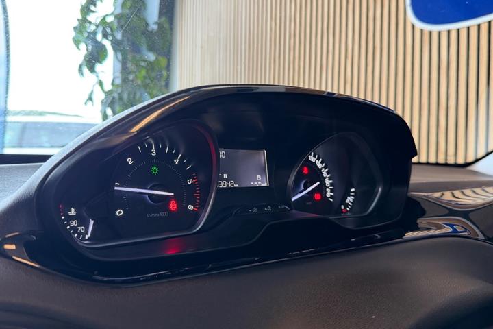 undefined Peugeot 208 fra 2017
