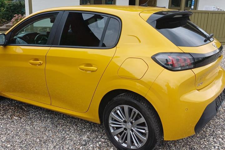 undefined Peugeot 208 fra 2021
