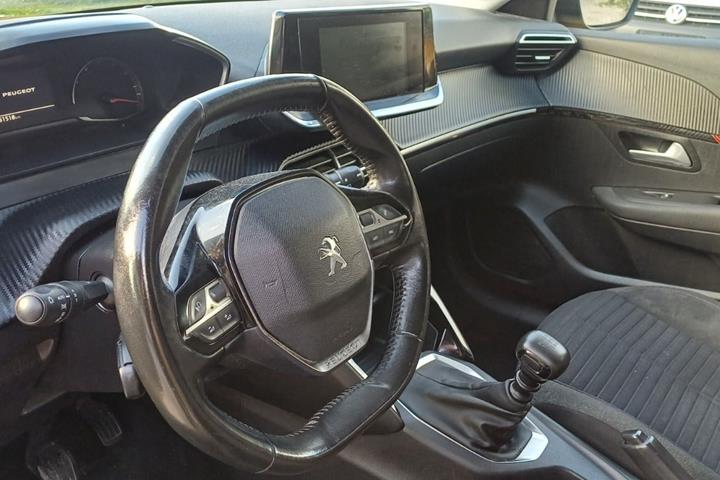 undefined Peugeot 208 fra 2021