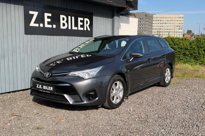 undefined Toyota Avensis fra 2016