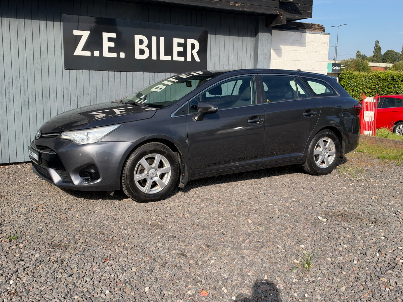 undefined Toyota Avensis fra 2016