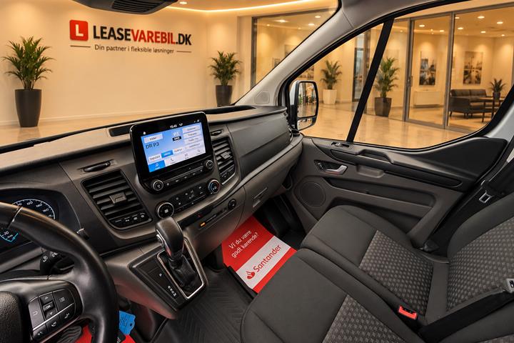 Hvid Ford Transit Custom 320 L2 fra 2022