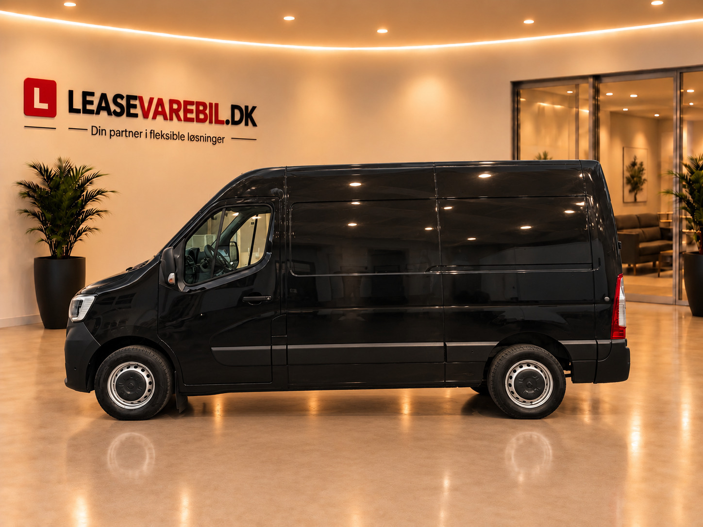 Sort Renault Master III T33 fra 2019