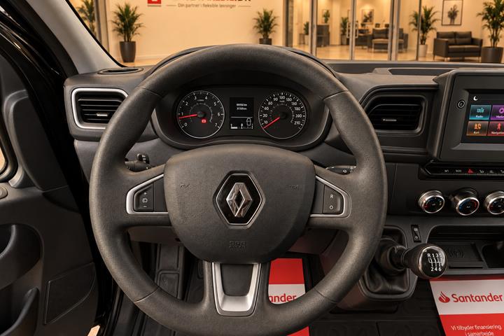 Sort Renault Master III T33 fra 2019