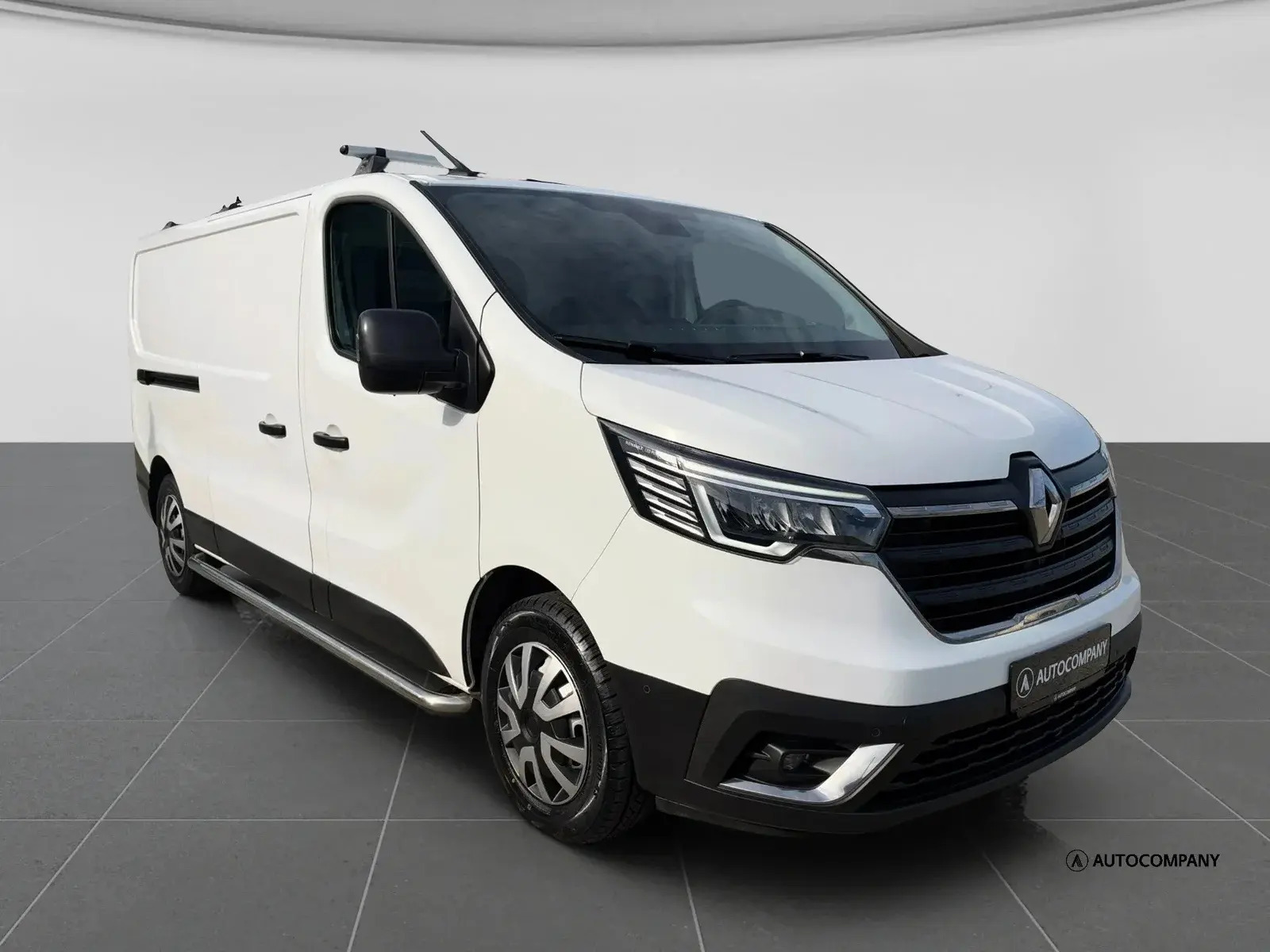 Hvid Renault Trafic fra 2022
