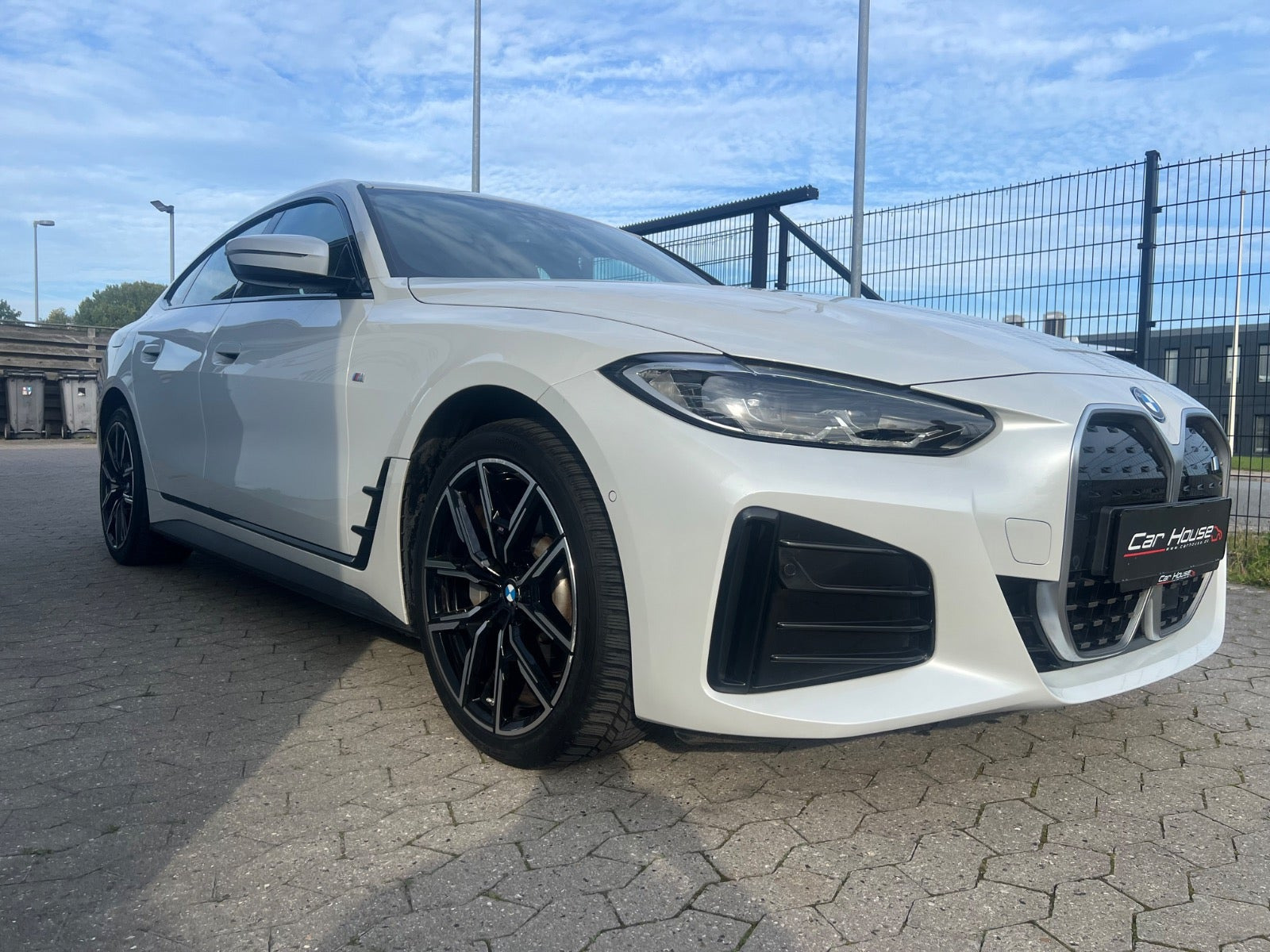 Hvid BMW i4 fra 2024