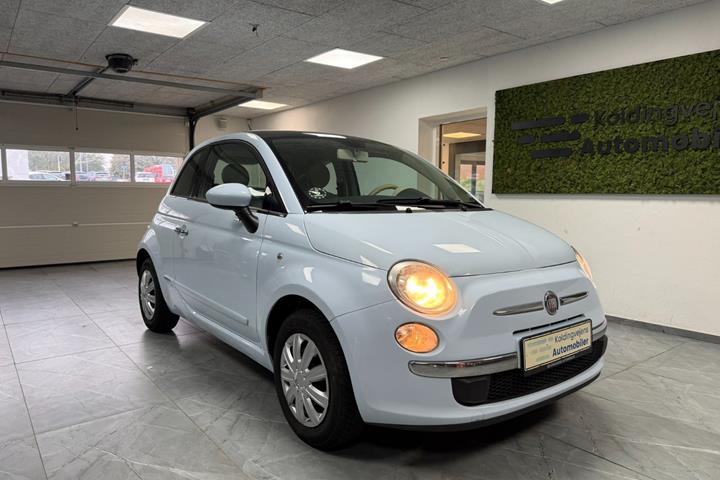 Blå Fiat 500 fra 2008