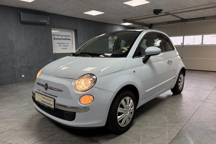 Blå Fiat 500 fra 2008