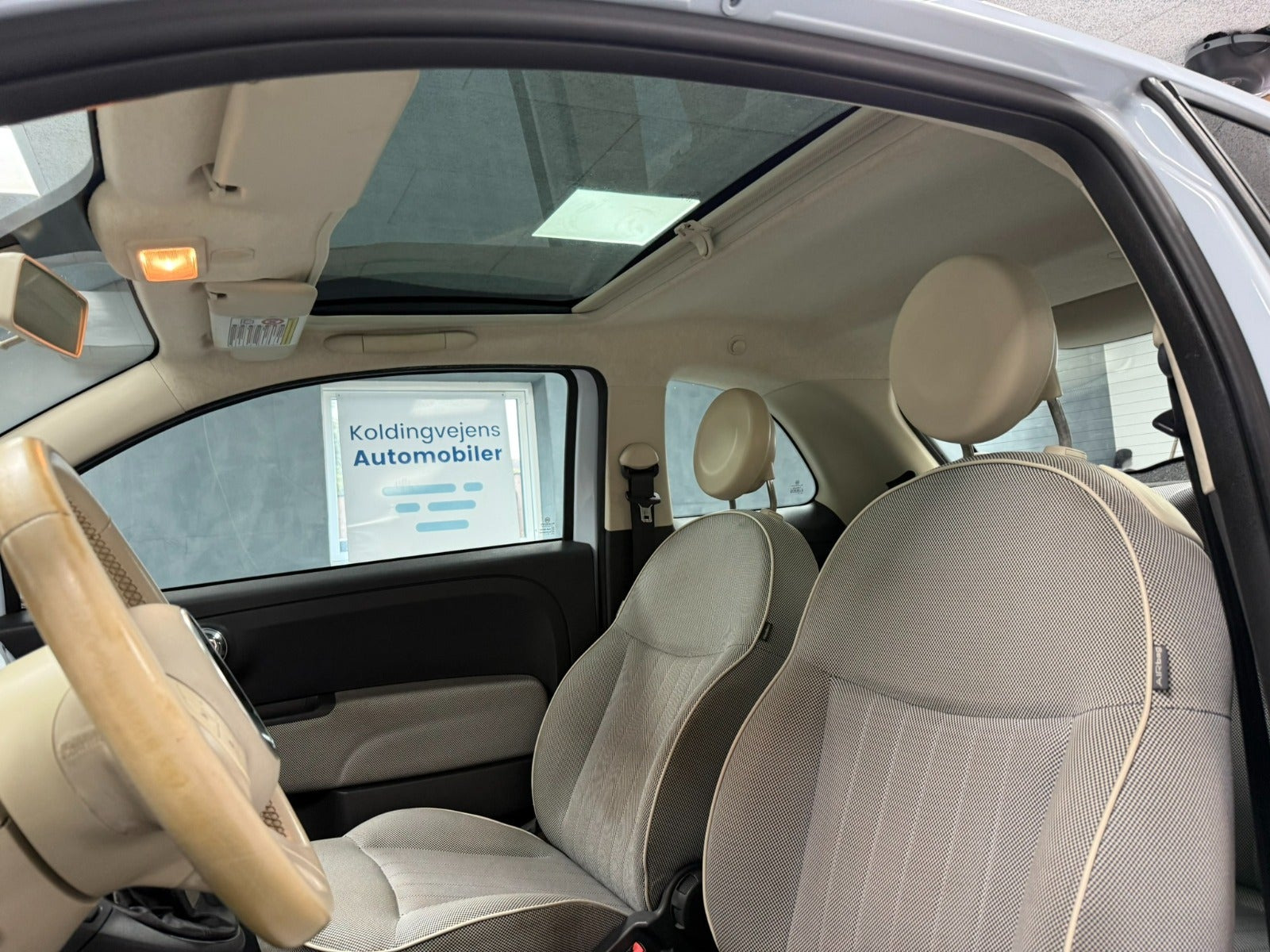 Blå Fiat 500 fra 2008