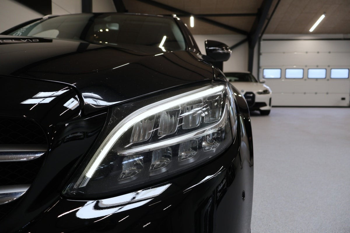 Sort Mercedes C220 d fra 2018