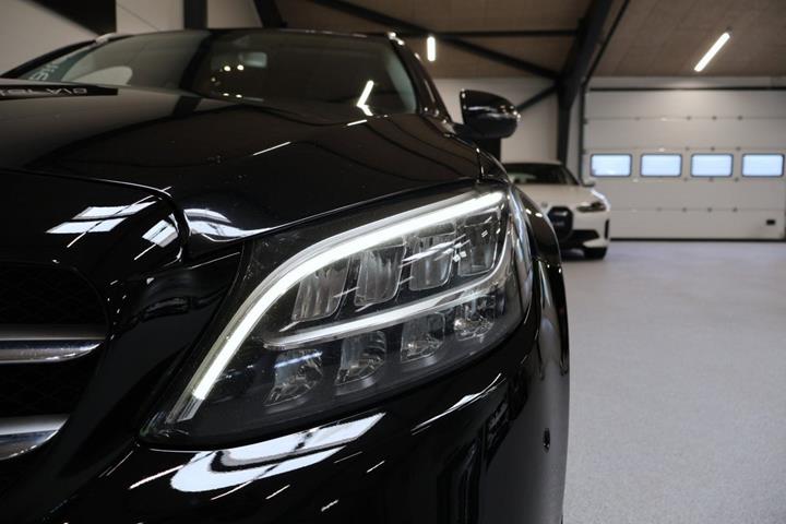 Sort Mercedes C220 d fra 2018